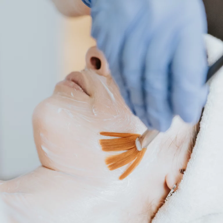 Trattamento viso personalizzato presso Life Clinique Gallarate